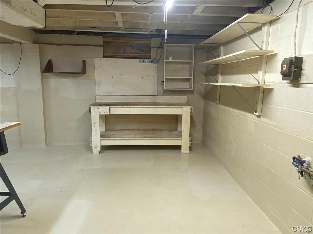 2924 County Rte 57, Unit 28 Volney, NY 13069 - Photo 27 of 50 Ranch home partially finished basement workshop ar