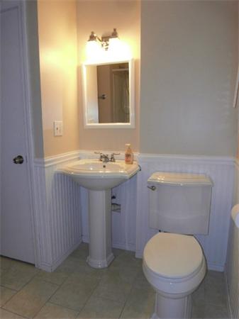 16 Avila Road Billerica, MA 01821 - Photo 14 of 25 Gallery Image 14