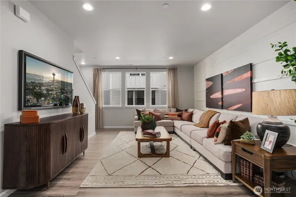 $499,950 | 12083 127th Avenue East, Puyallup, WA 98374