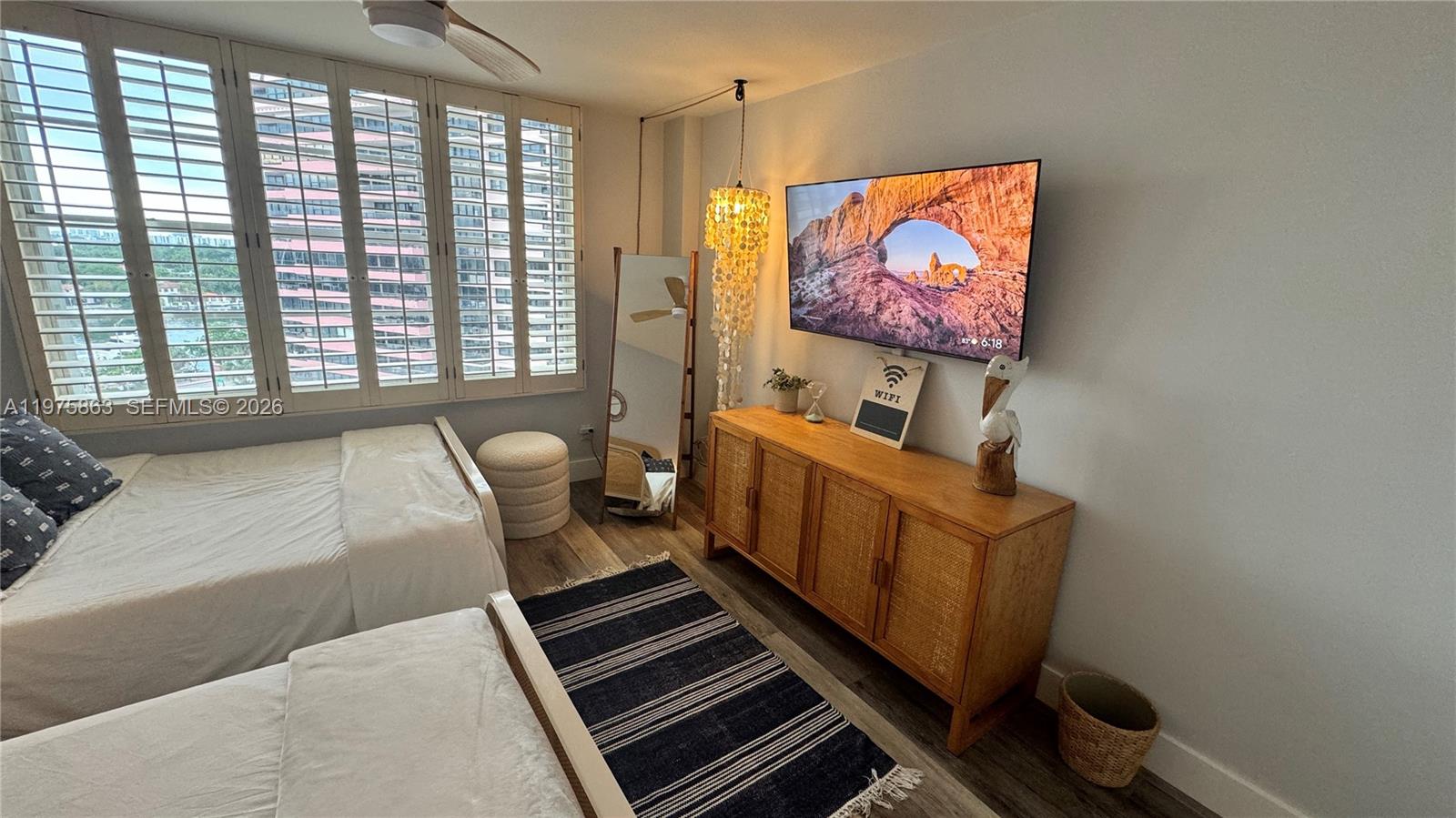 5161 Collins Avenue, Unit 1012 Miami Beach, FL 33140 - Photo 12 of 53