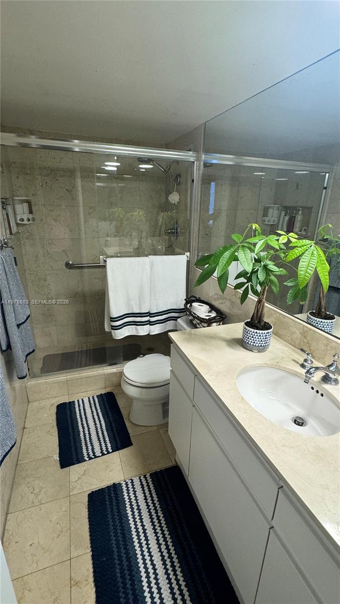 5161 Collins Avenue, Unit 1012 Miami Beach, FL 33140 - Photo 15 of 53