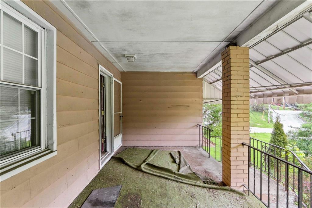 485 Pierson Run Road Pittsburgh, PA 15239 - Photo 4 of 27