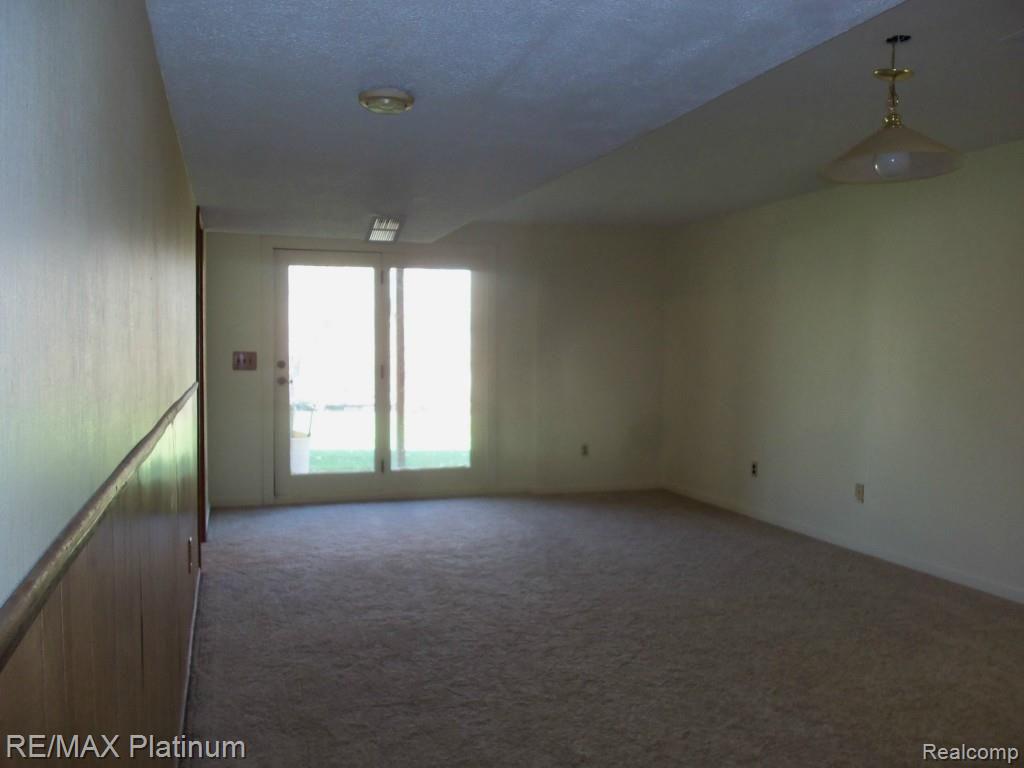 12184 Lovejoy Road Byron, MI 48418 - Photo 11 of 17