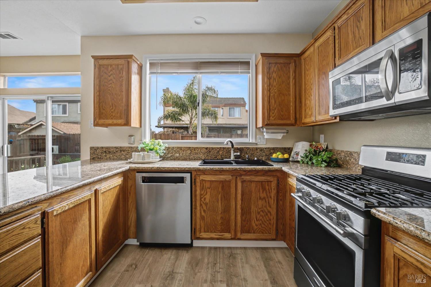 1030 Fox Hound Road Vacaville, CA 95687 - Photo 7 of 48