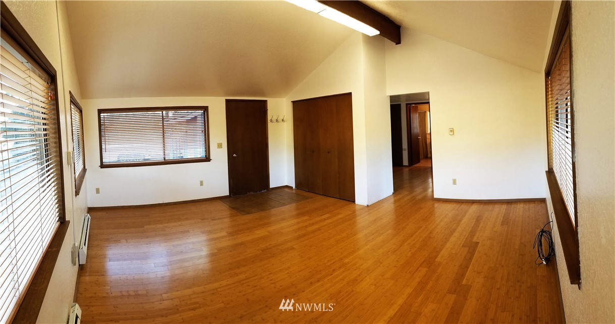8921 Beaver Valley Road Chimacum, WA 98325 - Photo 4 of 17 Gallery Image 4