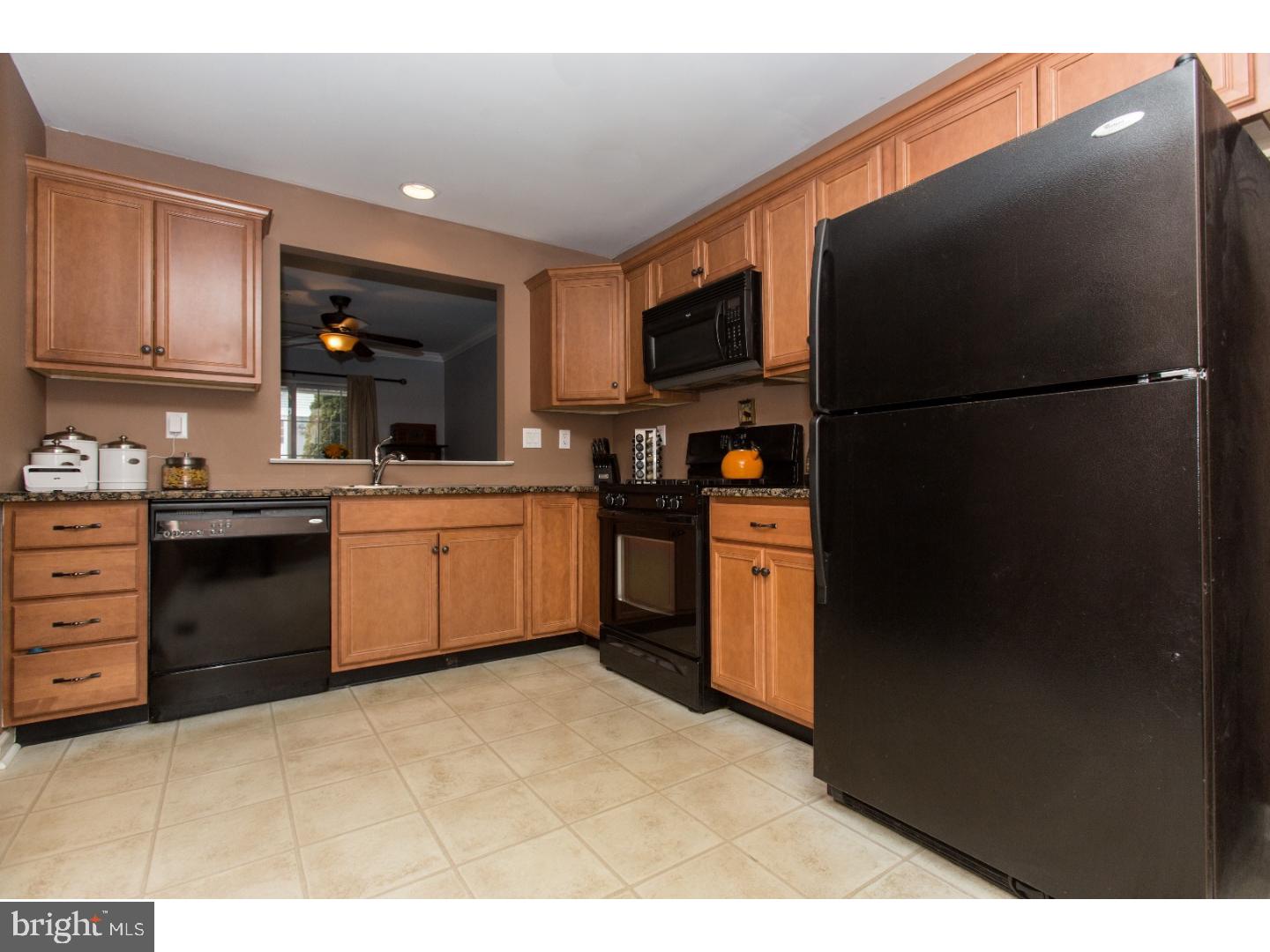 262 Flagstone Road, Unit 2 Chester Springs, PA 19425 - Photo 9 of 25 Kitchen
