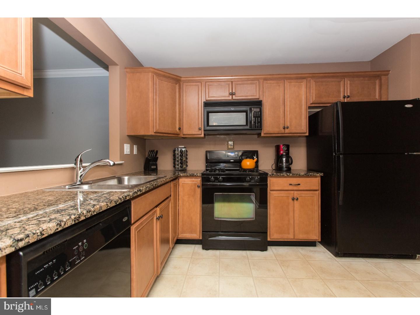 262 Flagstone Road, Unit 2 Chester Springs, PA 19425 - Photo 10 of 25 Kitchen