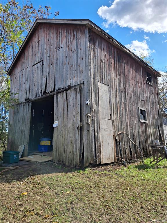 13278 9 Mile Road South Lyon, MI 48178 - Photo 29 of 56