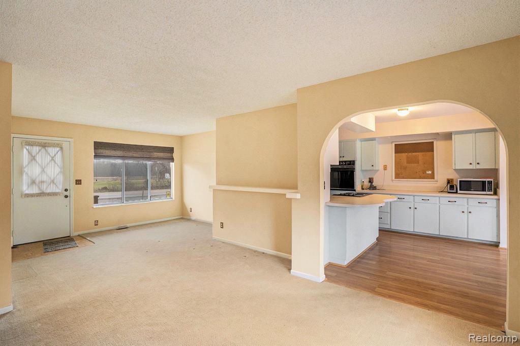 9226 North Vassar Road Mount Morris, MI 48458 - Photo 4 of 20 Gallery Image 4