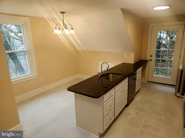 $3,600 | 538 Church Road, Unit 5, Elkins Park, PA 19027