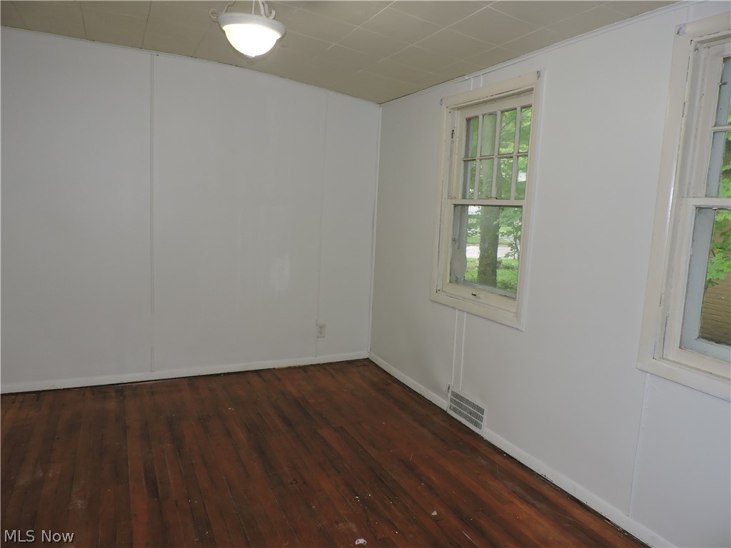 24208 Bruce Road Bay Village, OH 44140 - Photo 21 of 32