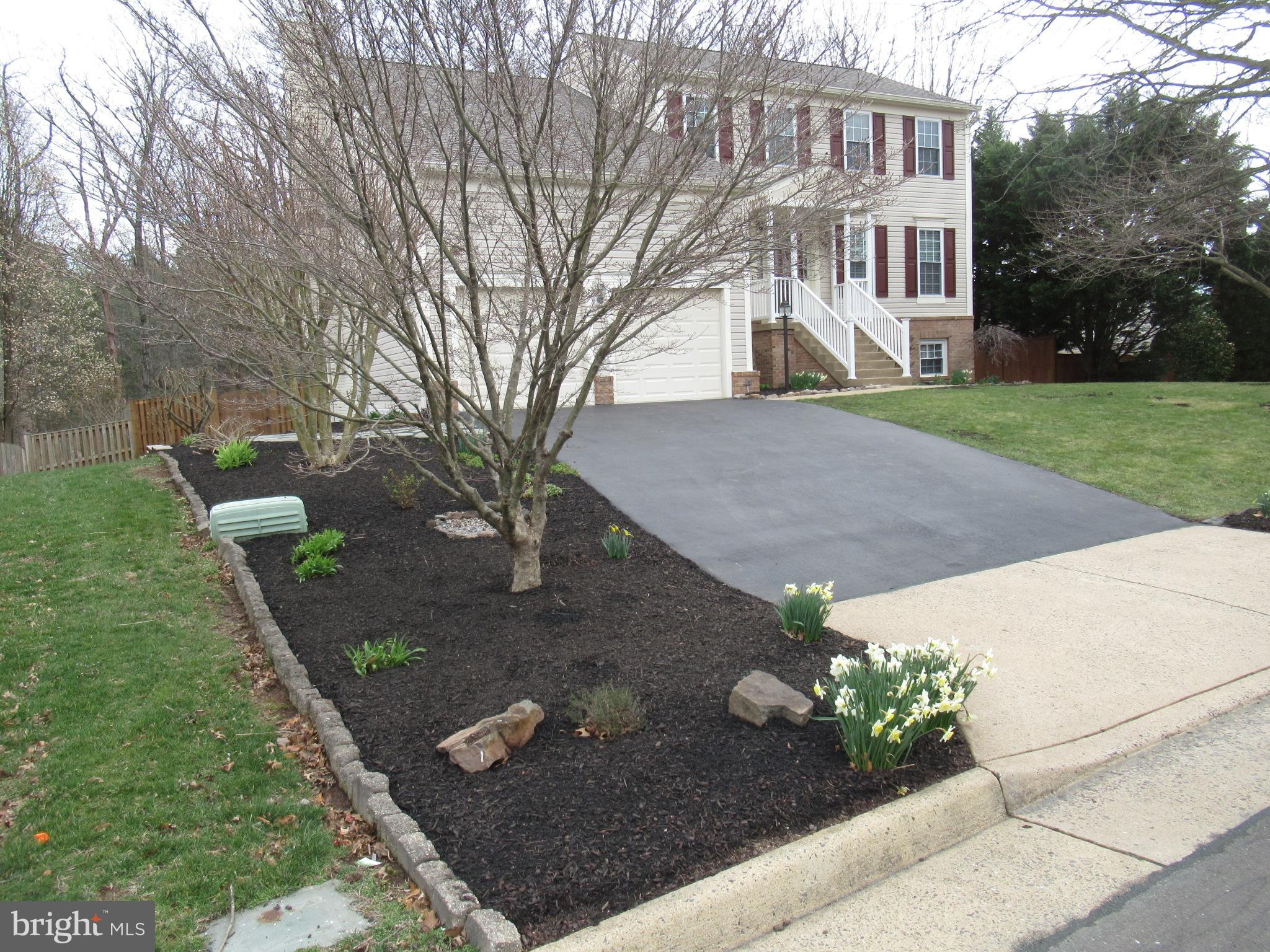 8695 Ruby Rise Place Bristow, VA 20136 - Photo 5 of 37 View of Front