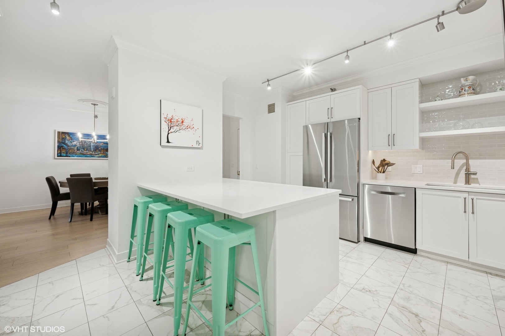 55 West Delaware Place, Unit 413 Chicago, IL 60610 - Photo 13 of 29