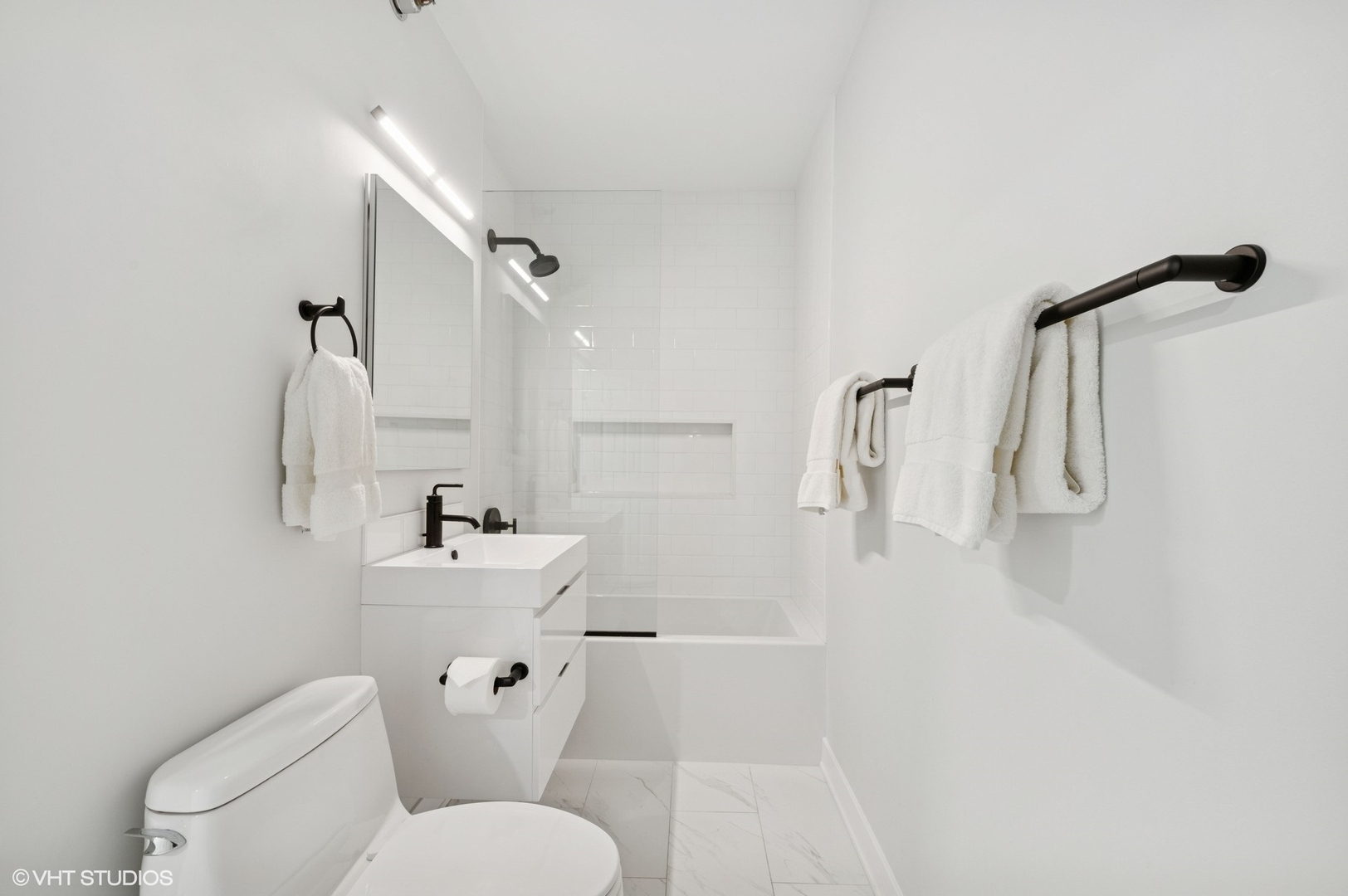 55 West Delaware Place, Unit 413 Chicago, IL 60610 - Photo 25 of 29