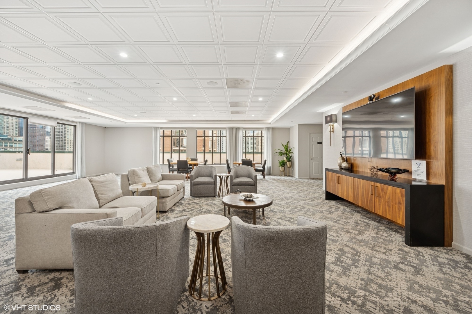 55 West Delaware Place, Unit 413 Chicago, IL 60610 - Photo 28 of 29