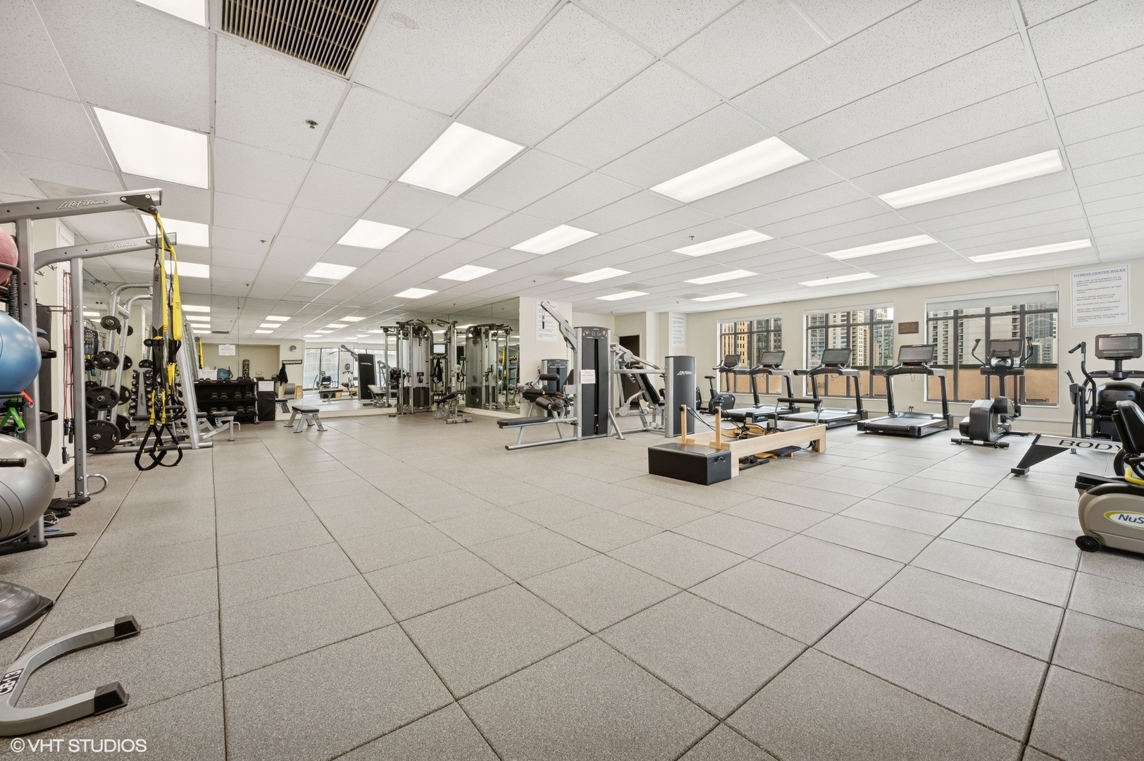 55 West Delaware Place, Unit 413 Chicago, IL 60610 - Photo 29 of 29