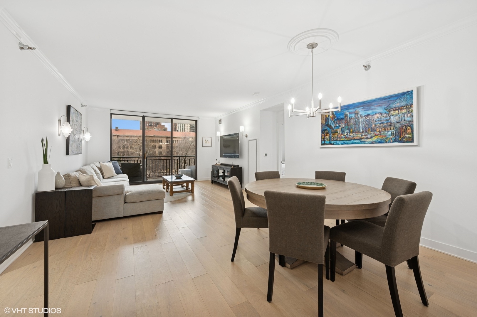 55 West Delaware Place, Unit 413 Chicago, IL 60610 - Photo 5 of 29