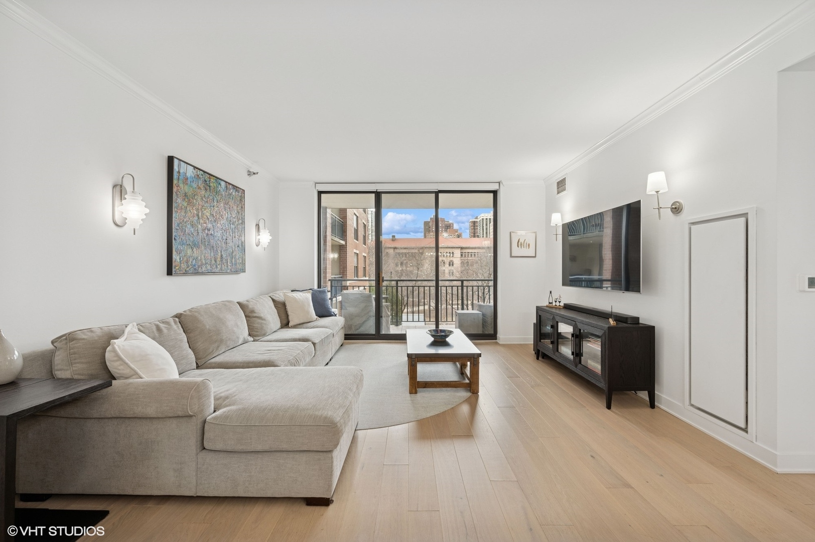 55 West Delaware Place, Unit 413 Chicago, IL 60610 - Photo 6 of 29