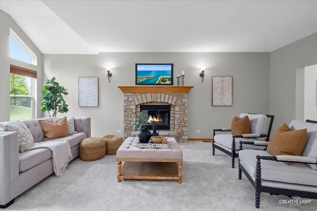 $525,000 | 404 Kent Court, Oswego, IL 60543