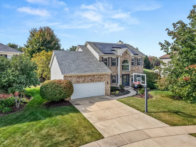 $525,000 | 404 Kent Court, Oswego, IL 60543