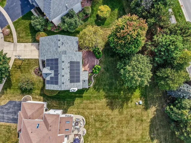 $525,000 | 404 Kent Court, Oswego, IL 60543