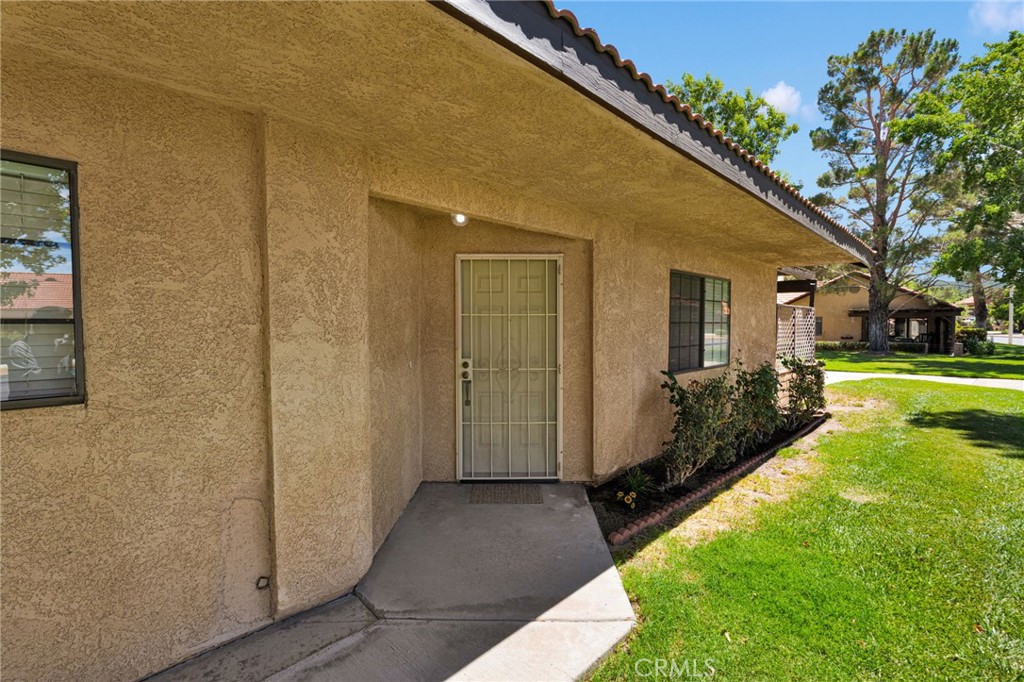 11671 Maple Street Apple Valley, CA 92308 - Photo 3 of 52