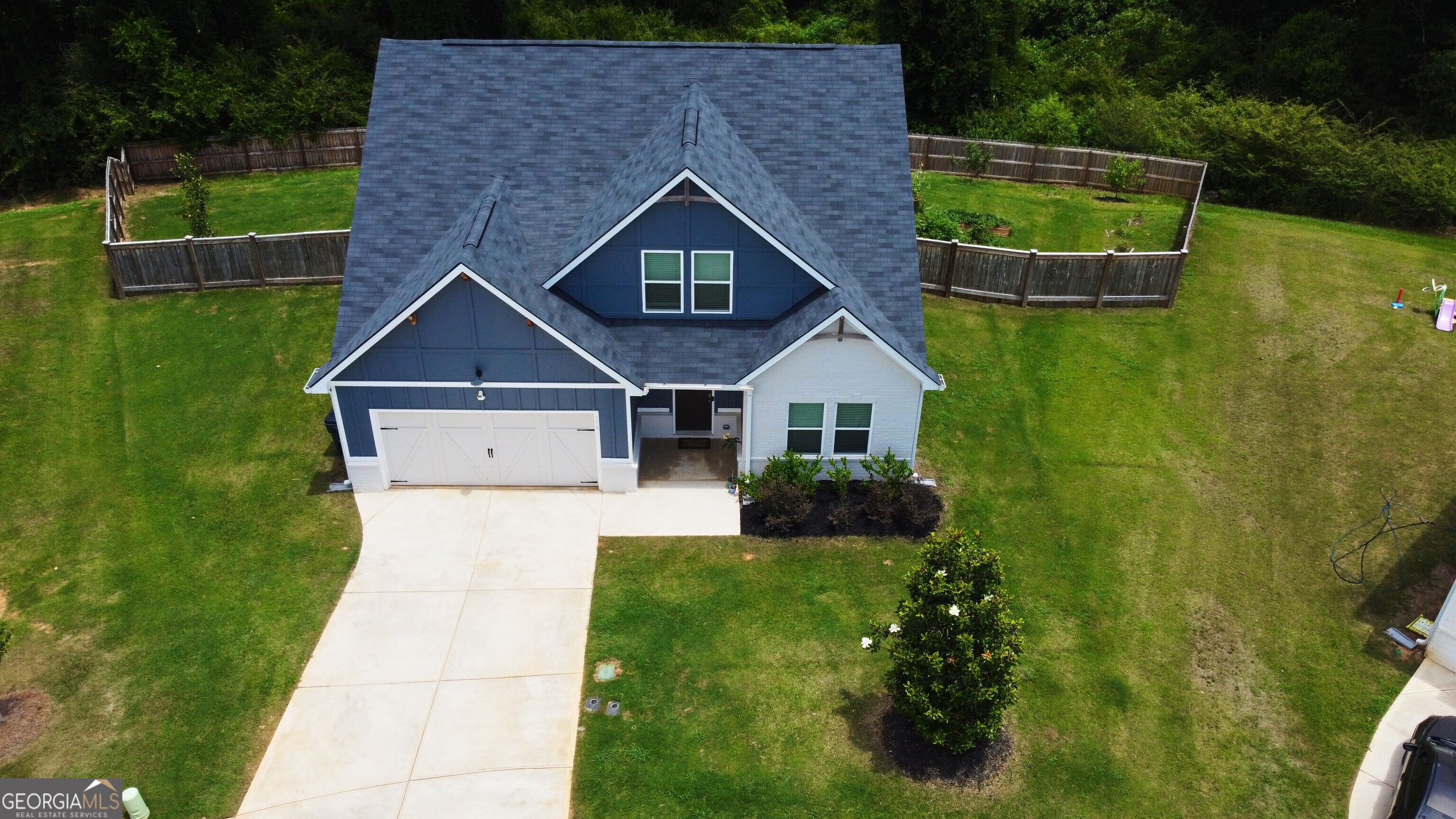 110 Cornfield Circle Perry, GA 31069 - Photo 2 of 48
