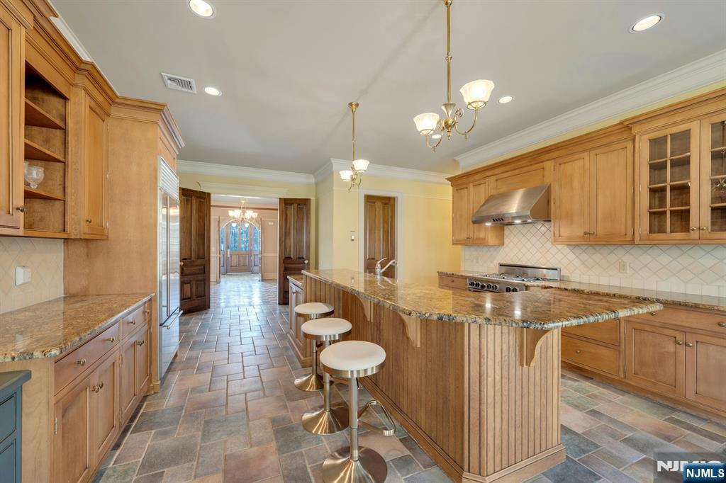 213 Stokes Farm Road Franklin Lakes, NJ 07417 - Photo 12 of 47