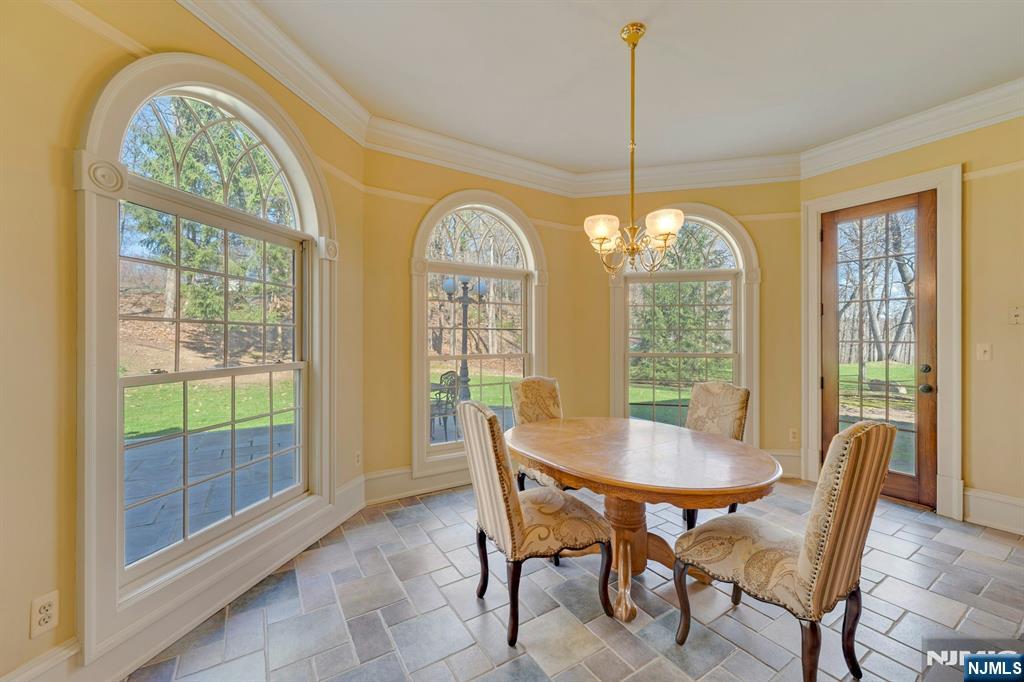 213 Stokes Farm Road Franklin Lakes, NJ 07417 - Photo 14 of 47