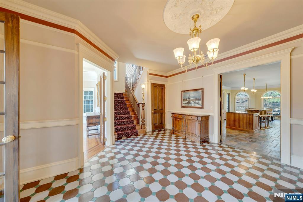 213 Stokes Farm Road Franklin Lakes, NJ 07417 - Photo 16 of 47