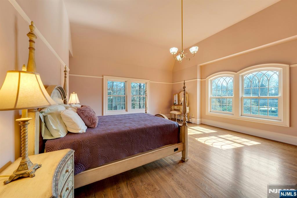 213 Stokes Farm Road Franklin Lakes, NJ 07417 - Photo 27 of 47