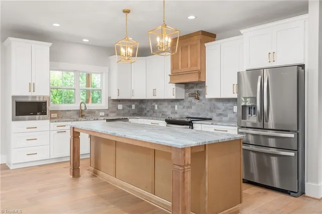 $839,000 | 6922 Charnel Lane, Pleasant Garden, NC 27313