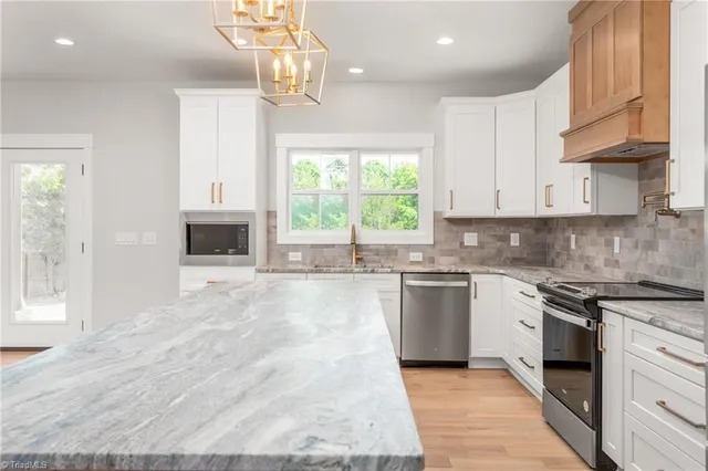 $839,000 | 6922 Charnel Lane, Pleasant Garden, NC 27313