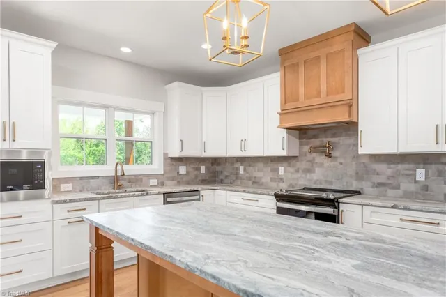 $839,000 | 6922 Charnel Lane, Pleasant Garden, NC 27313