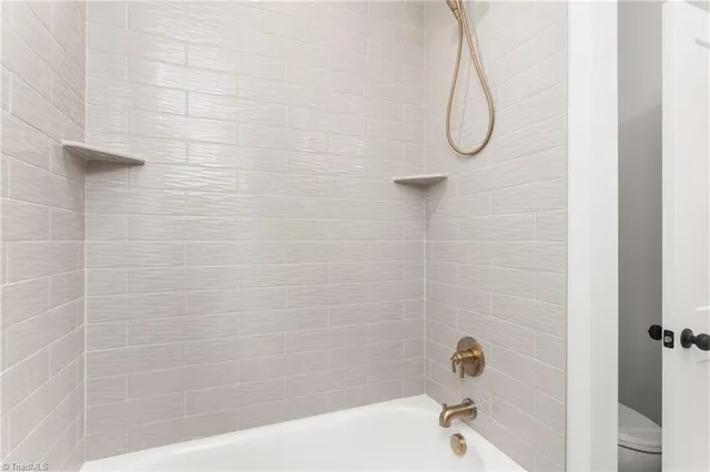 $839,000 | 6922 Charnel Lane, Pleasant Garden, NC 27313