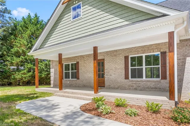 $839,000 | 6922 Charnel Lane, Pleasant Garden, NC 27313