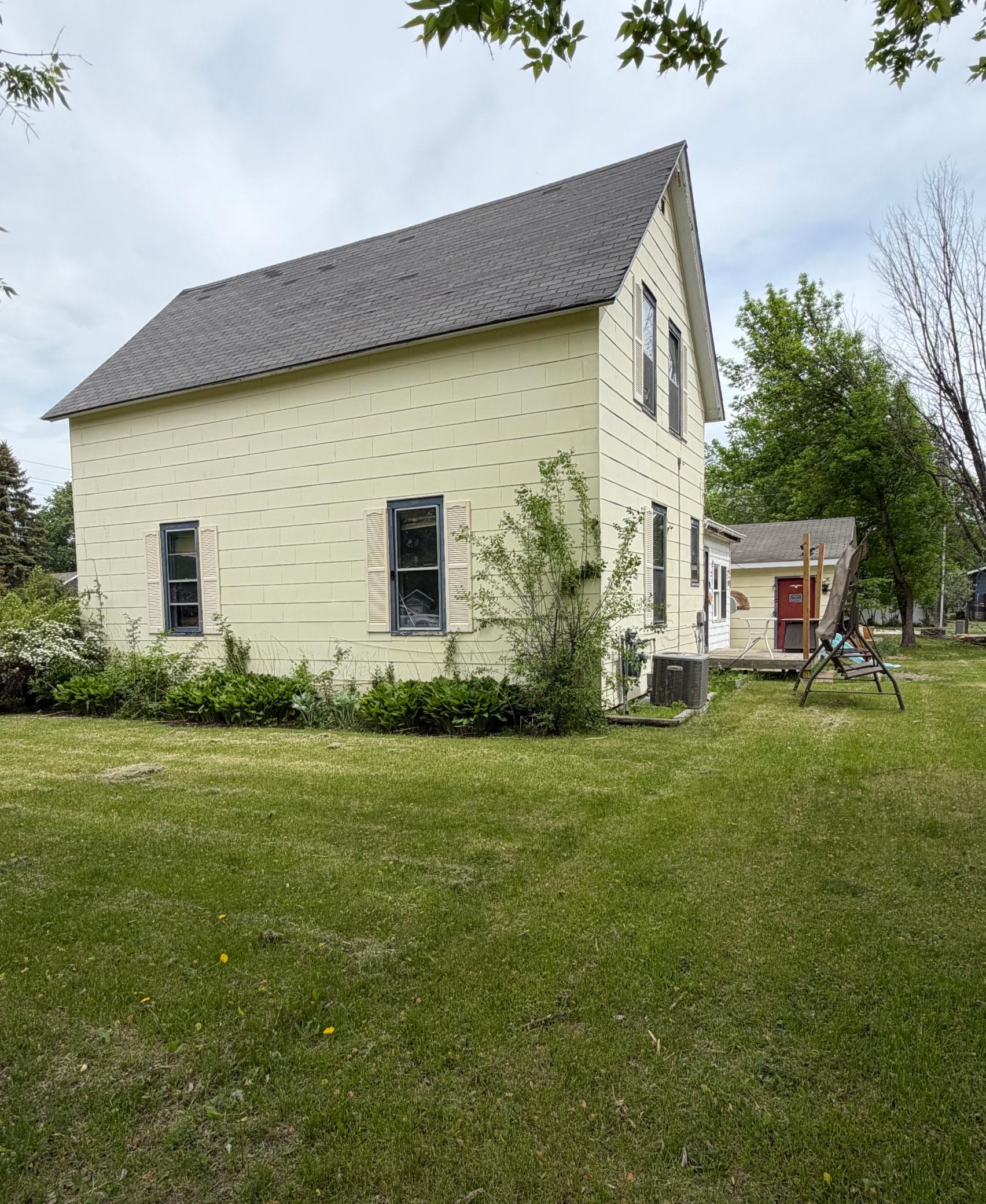 357 5th Avenue Southwest Perham, MN 56573 - Photo 4 of 14