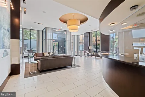 $695,000 | 525 North Fayette Street, Unit 223, Alexandria, VA 22314