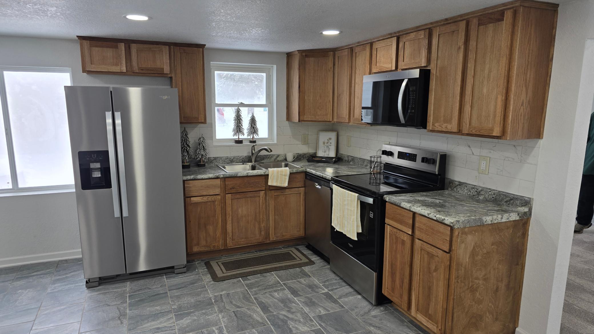 1201 L Street Northeast Brainerd, MN 56401 - Photo 9 of 36