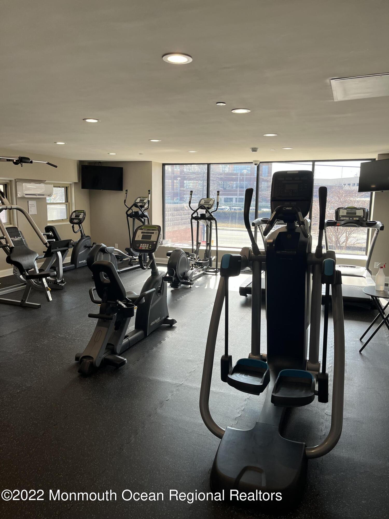 28 Riverside Avenue, Unit 10B Red Bank, NJ 07701 - Photo 22 of 28 IMG_8951