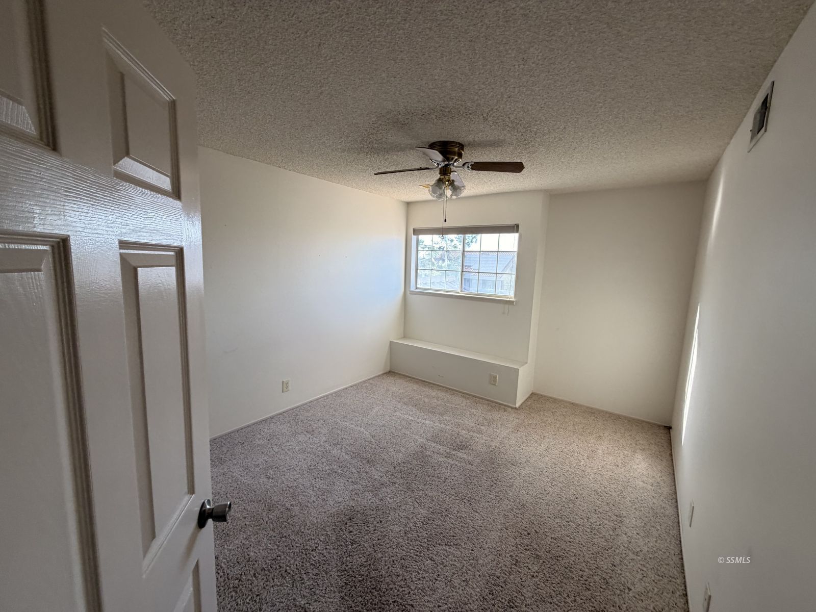 1217 Quail Way Ridgecrest, CA 93555 - Photo 13 of 18