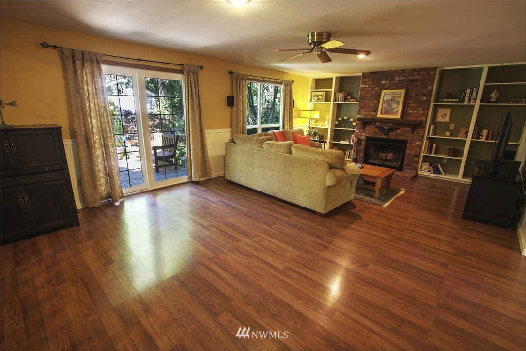 15436 Southeast 182nd Street Renton, WA 98058 - Photo 9 of 25 Gallery Image 9