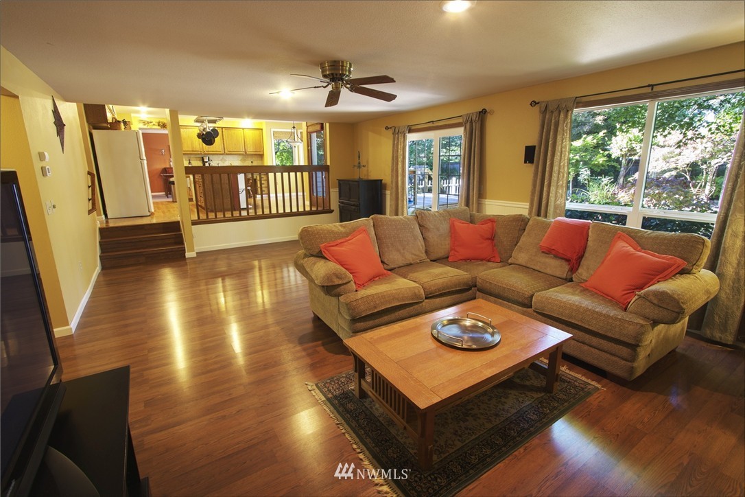15436 Southeast 182nd Street Renton, WA 98058 - Photo 10 of 25 Gallery Image 10