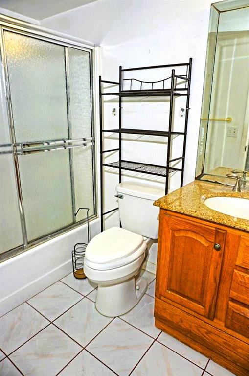 1865 Mazo Manor Road, Unit J5 Lutz, FL 33558 - Photo 19 of 23