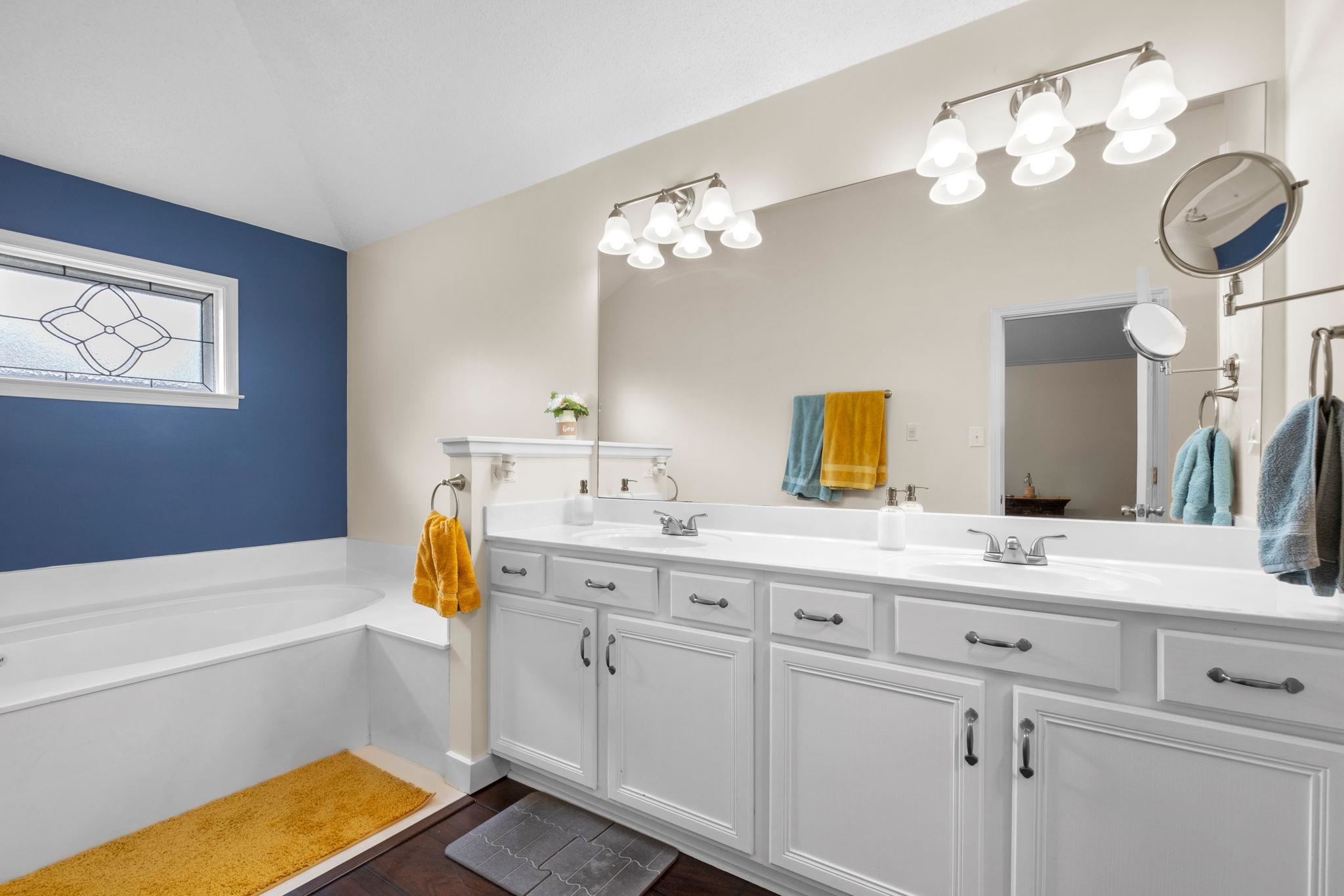 9333 Breakstone Cove Collierville, TN 38017 - Photo 17 of 34