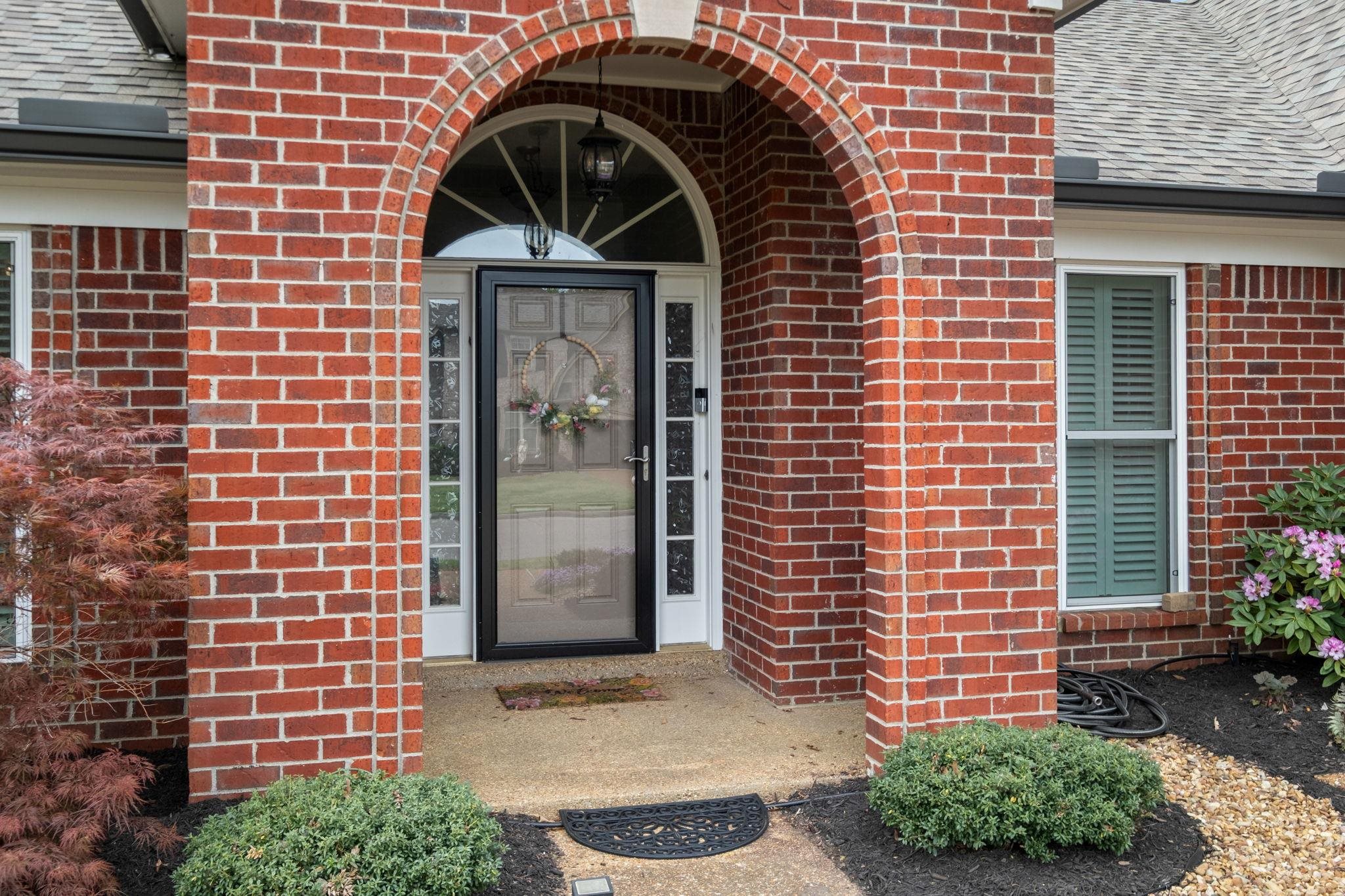 9333 Breakstone Cove Collierville, TN 38017 - Photo 2 of 34