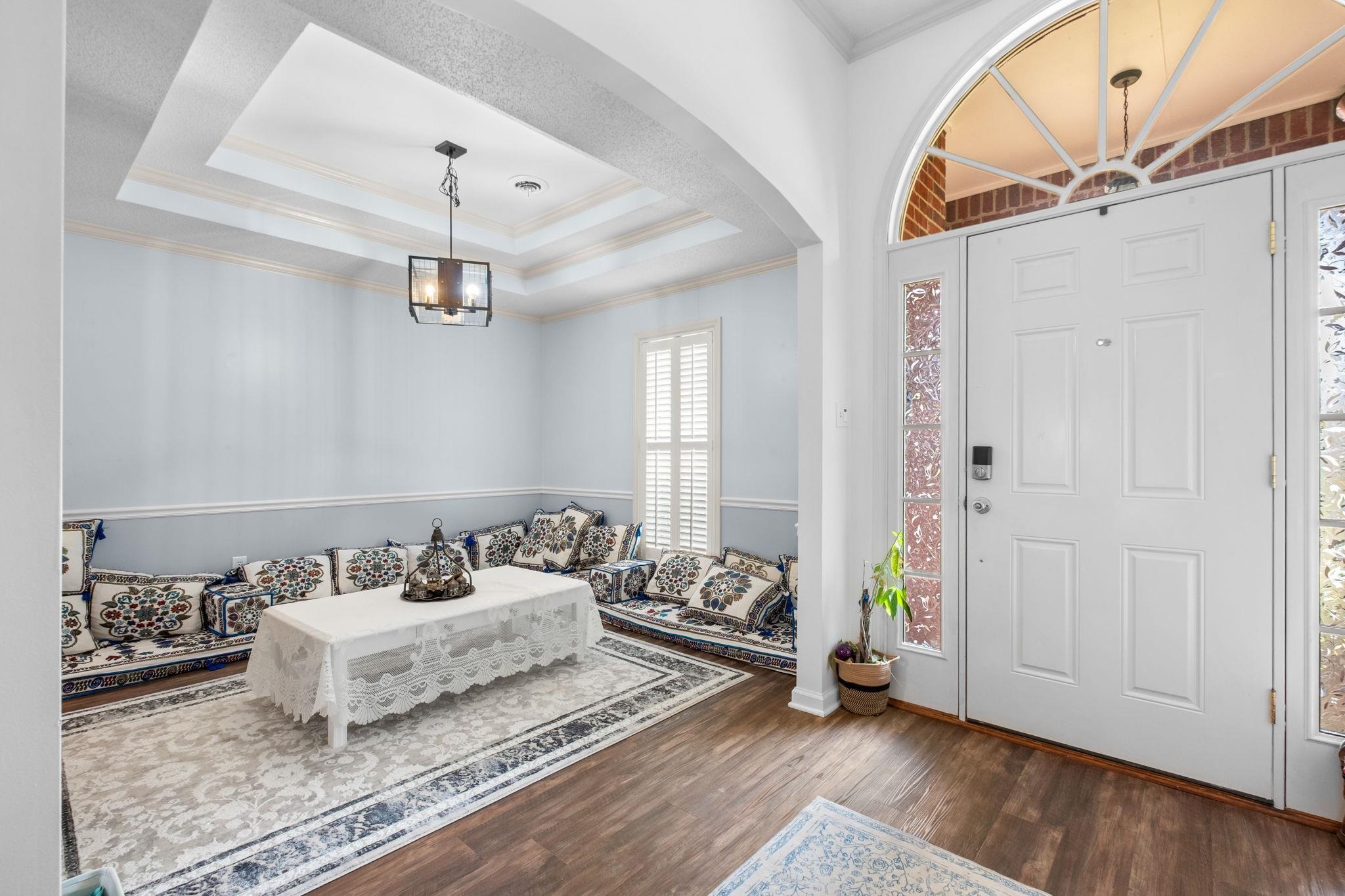 9333 Breakstone Cove Collierville, TN 38017 - Photo 3 of 34