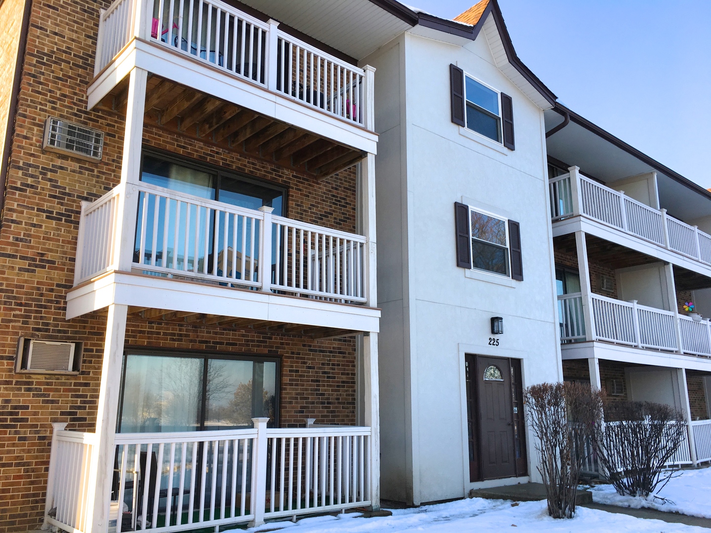 225 North Gregory Street, Unit 6 Aurora, IL 60504 - Photo 1 of 10