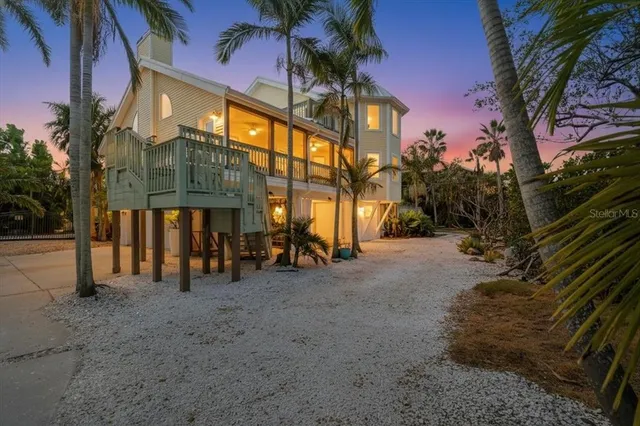 $1,395,000 | 1015 Bayshore Drive, Terra Ceia, FL 34250