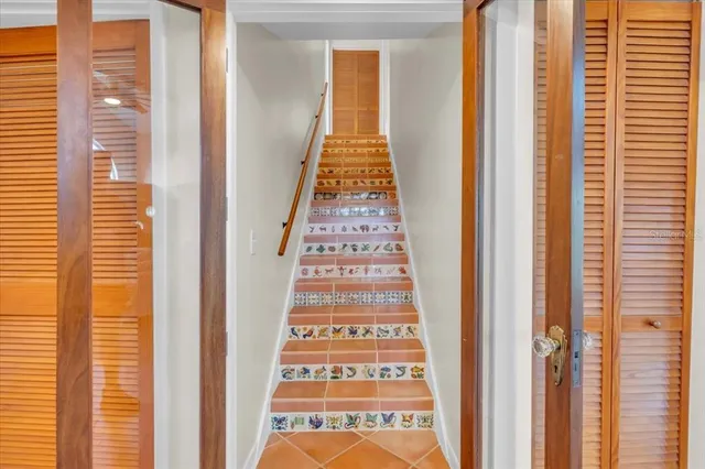 $1,395,000 | 1015 Bayshore Drive, Terra Ceia, FL 34250